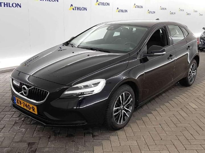 VOLVO V40 2016 yv1mv7480h2402067