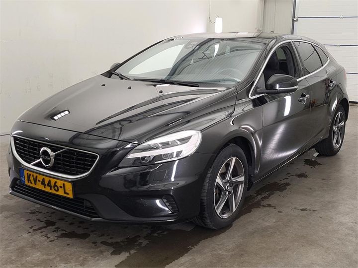 VOLVO V40 2016 yv1mv7480h2409089