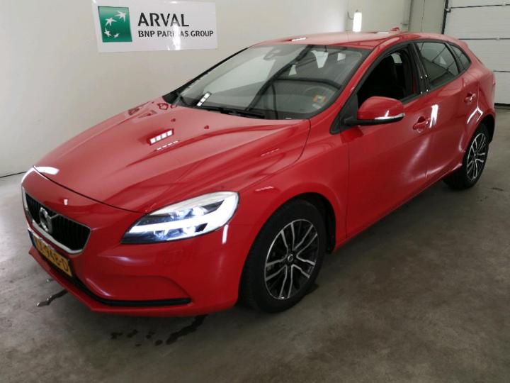 VOLVO V40 2016 yv1mv7480h2411299