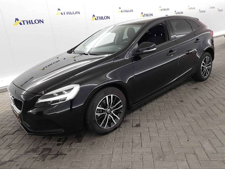 VOLVO V40 2017 yv1mv7480h2415934