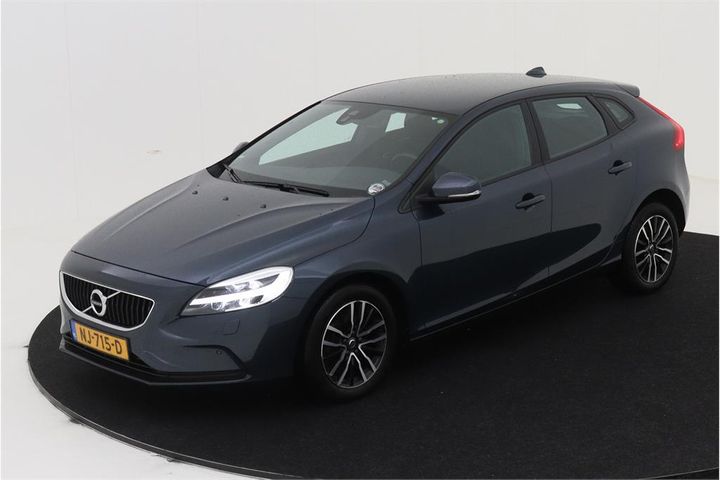 VOLVO V40 2017 yv1mv7480h2419632