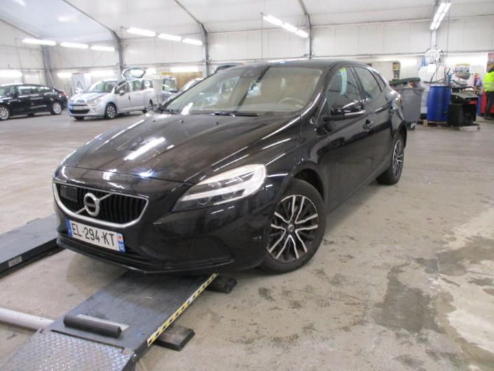 VOLVO V40 2017 yv1mv7480h2436372