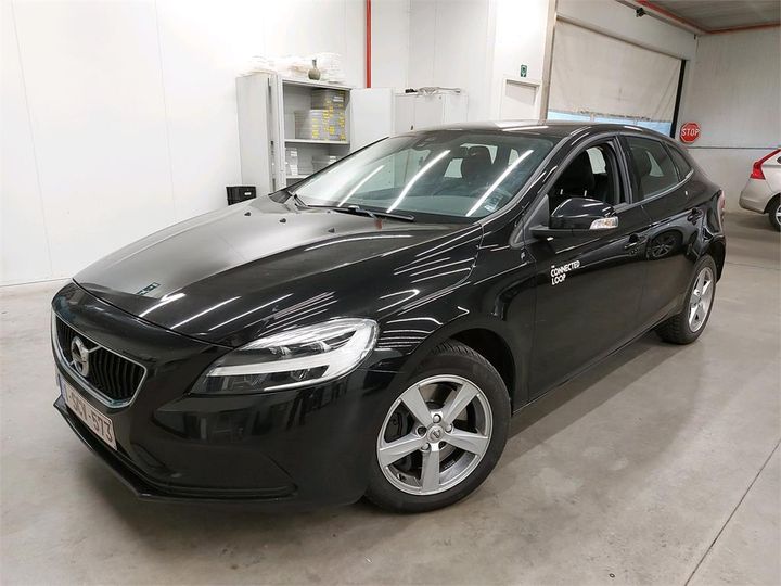 VOLVO V40 2017 yv1mv7480h2438181