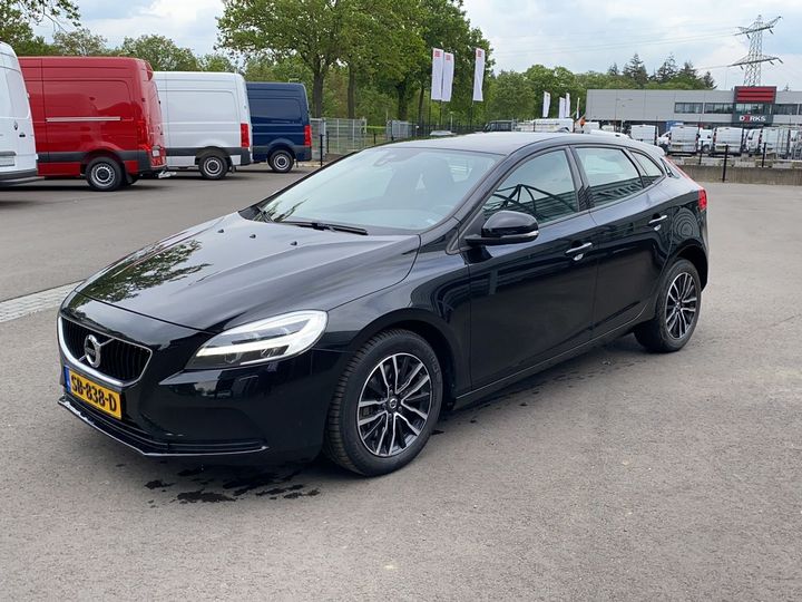 VOLVO V40 2018 yv1mv7480j2447758