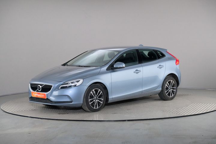 VOLVO V40 2017 yv1mv7480j2450099