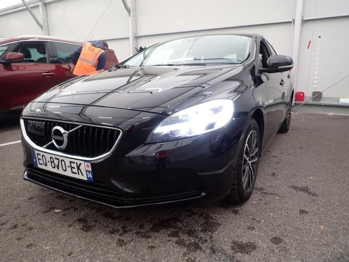 VOLVO V40 2017 yv1mv7480j2453345