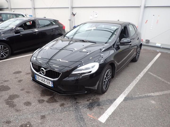 VOLVO V40 2017 yv1mv7480j2454876