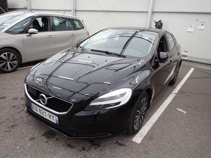 VOLVO V40 2017 yv1mv7480j2455073