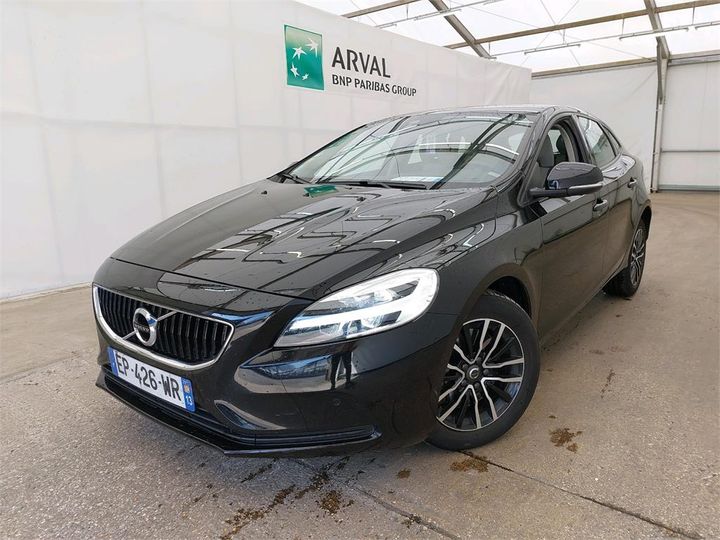 VOLVO V40 2017 yv1mv7480j2455897