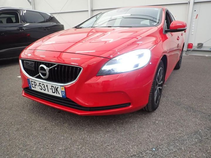 VOLVO V40 2017 yv1mv7480j2456415