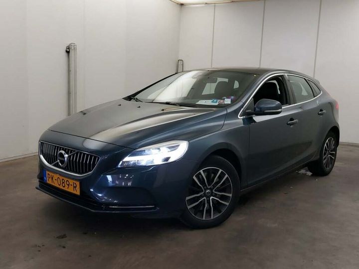 VOLVO V40 2017 yv1mv7480j2457624