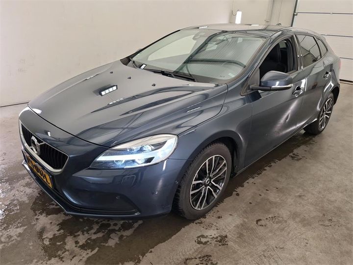 VOLVO V40 2017 yv1mv7480j2459510