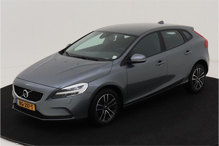 VOLVO V40 2017 yv1mv7480j2476230