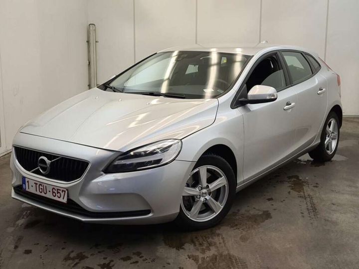 VOLVO V40 2017 yv1mv7480j2477205