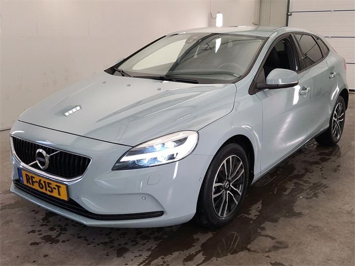 VOLVO V40 2017 yv1mv7480j2478910