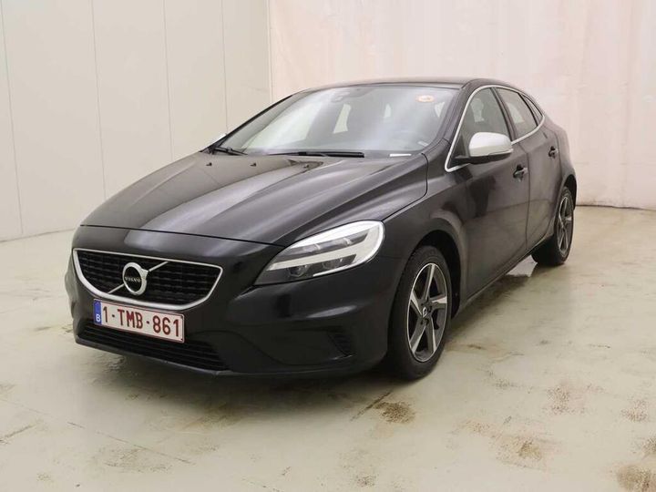 VOLVO V40 2017 yv1mv7480j2486527