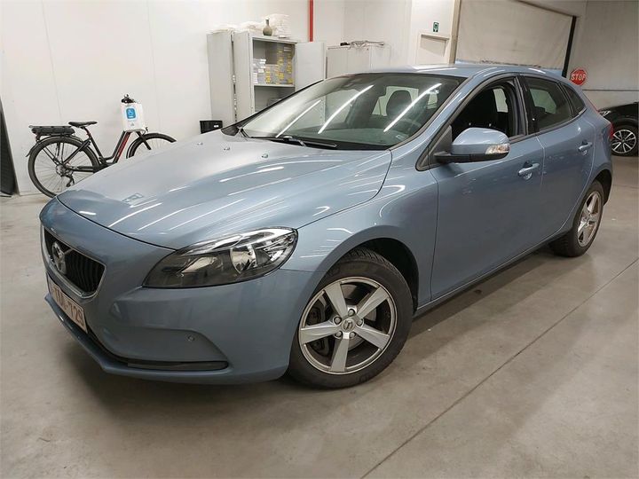 VOLVO V40 2018 yv1mv7480j2504644