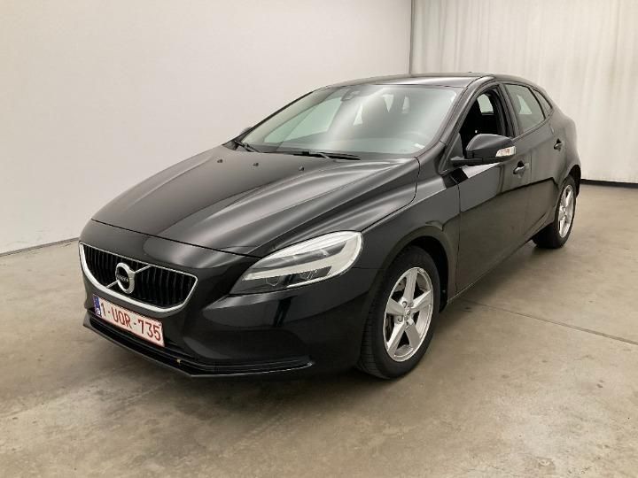 VOLVO V40 HATCHBACK 2018 yv1mv7480j2504761