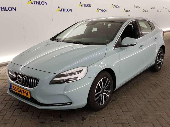 VOLVO V40 2018 yv1mv7480j2509417