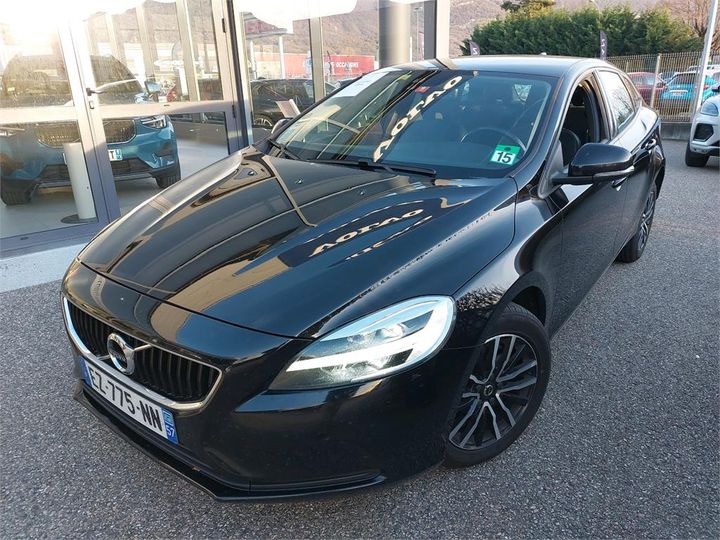 VOLVO V40 2018 yv1mv7480j2511947