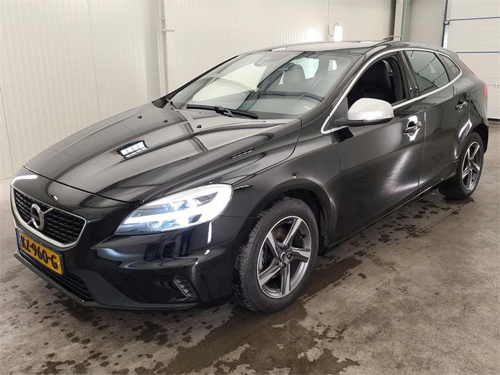 VOLVO V40 2016 yv1mv7481h2406434