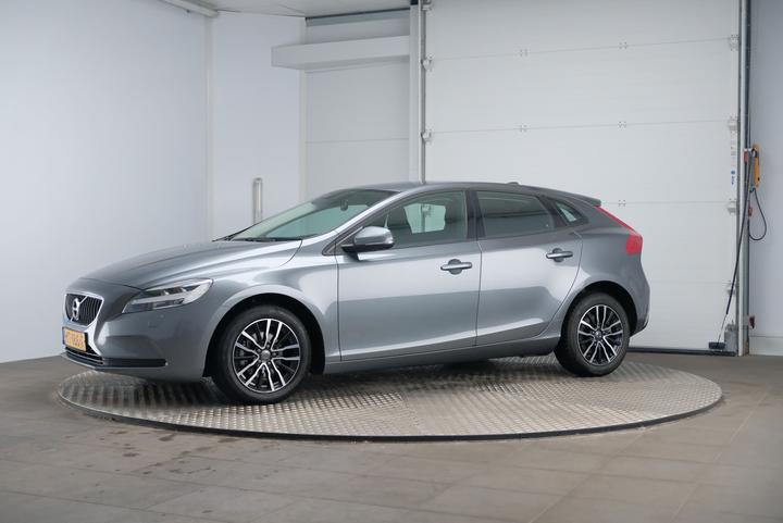 VOLVO V40 2016 yv1mv7481h2406633