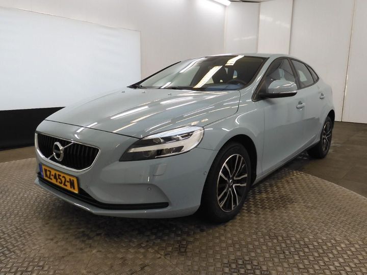 VOLVO V40 2016 yv1mv7481h2407201