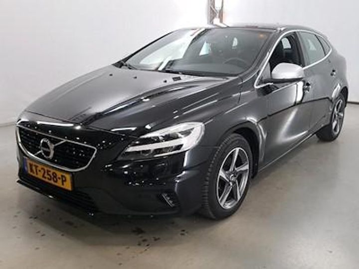 VOLVO V40 2016 yv1mv7481h2407316