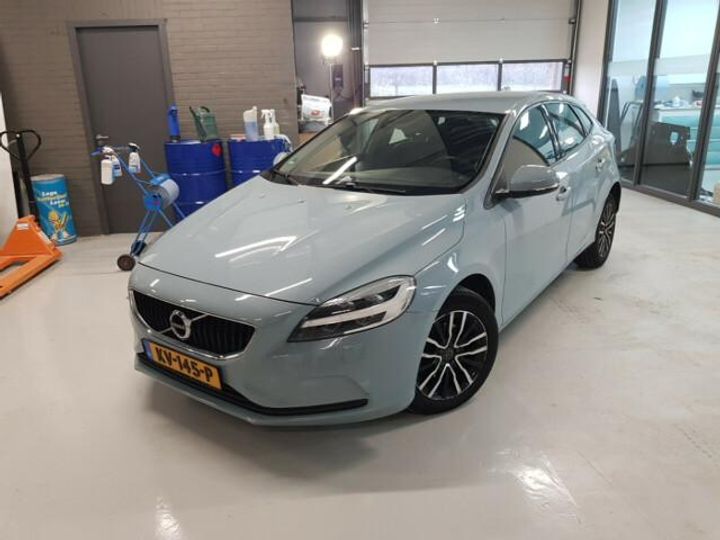 VOLVO V40 2016 yv1mv7481h2407745