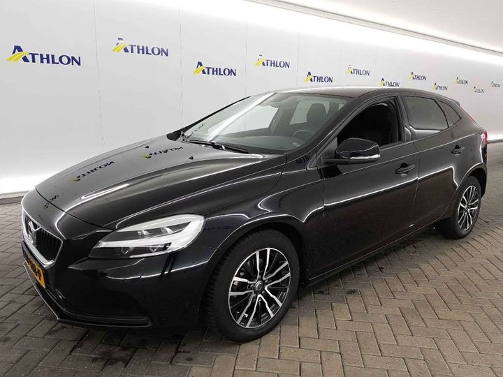 VOLVO V40 2016 yv1mv7481h2408167