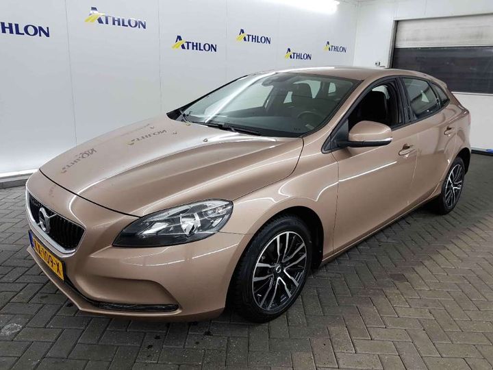 VOLVO V40 2016 yv1mv7481h2409714