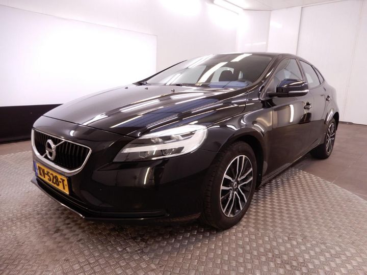 VOLVO V40 2016 yv1mv7481h2409773