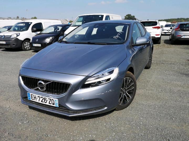 VOLVO V40 2016 yv1mv7481h2410048