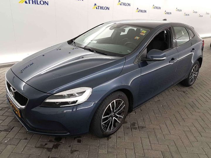 VOLVO V40 2017 yv1mv7481h2411826