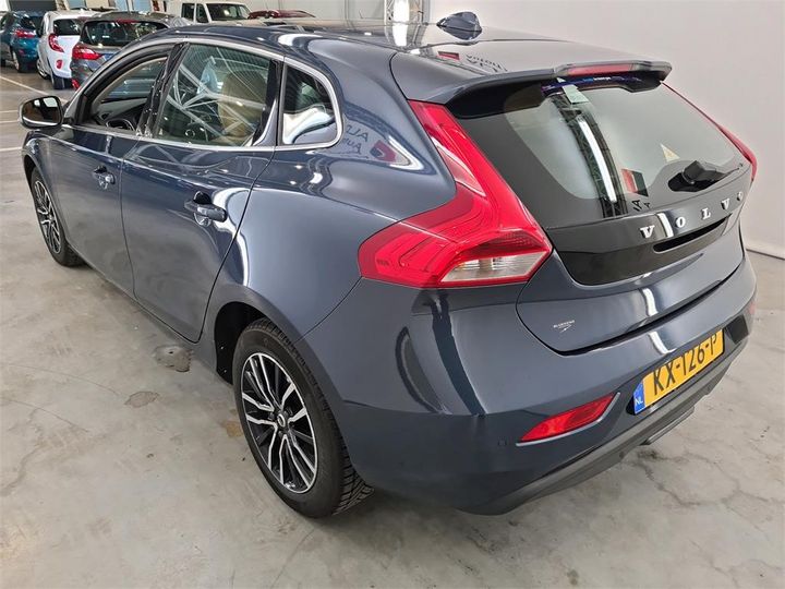 VOLVO V40 2016 yv1mv7481h2413715