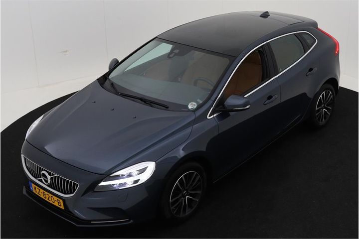 VOLVO V40 2016 yv1mv7481h2413735