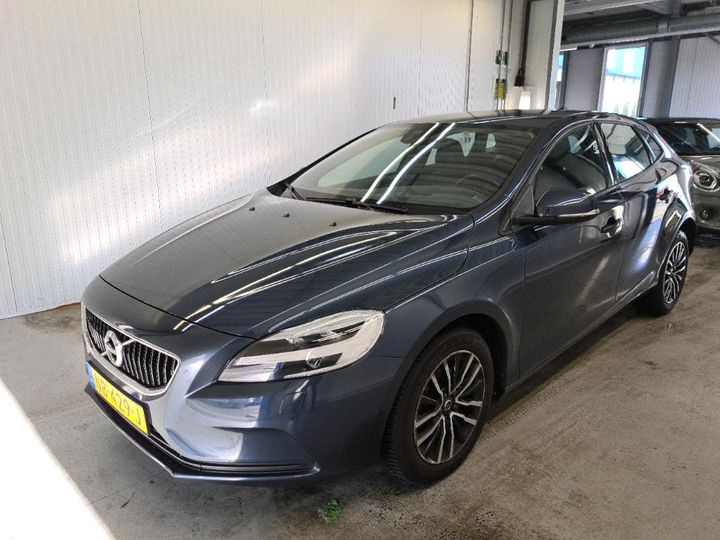 VOLVO V40 2017 yv1mv7481h2414295