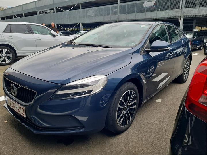 VOLVO V40 2017 yv1mv7481h2415190