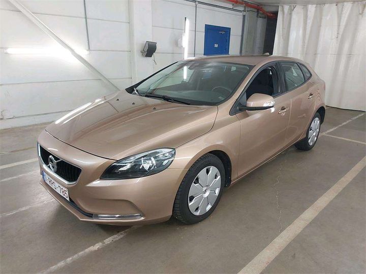 VOLVO V40 2017 yv1mv7481h2420860