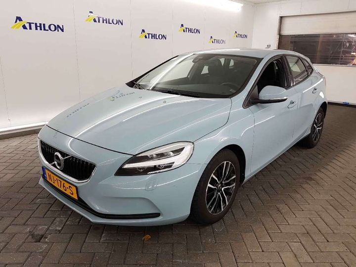 VOLVO V40 2017 yv1mv7481h2422425