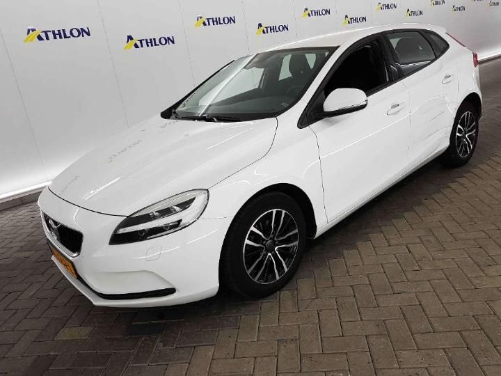 VOLVO V40 2017 yv1mv7481h2423414