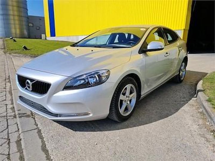 VOLVO V40 DIESEL - 2016 2017 yv1mv7481h2425869