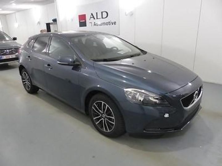 VOLVO V40 DIESEL - 2016 2017 yv1mv7481h2426289