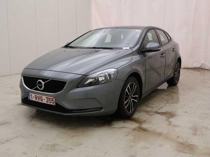 VOLVO V40 2017 yv1mv7481h2428047