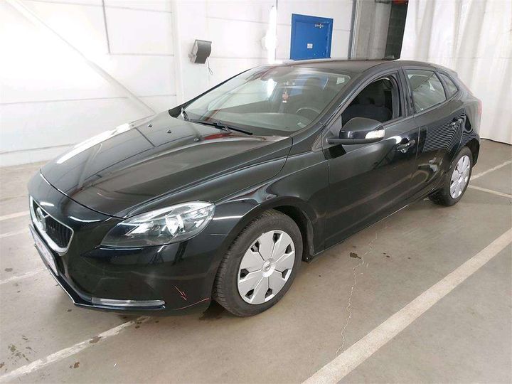 VOLVO V40 2017 yv1mv7481h2428747