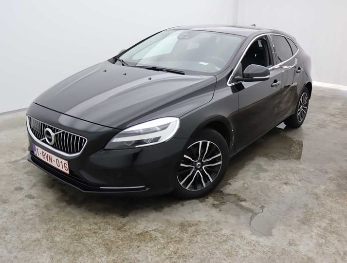 VOLVO V40 FL&#3916 2017 yv1mv7481h2428750