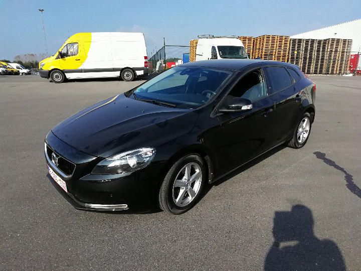 VOLVO V40 HATCHBACK 2017 yv1mv7481h2429572