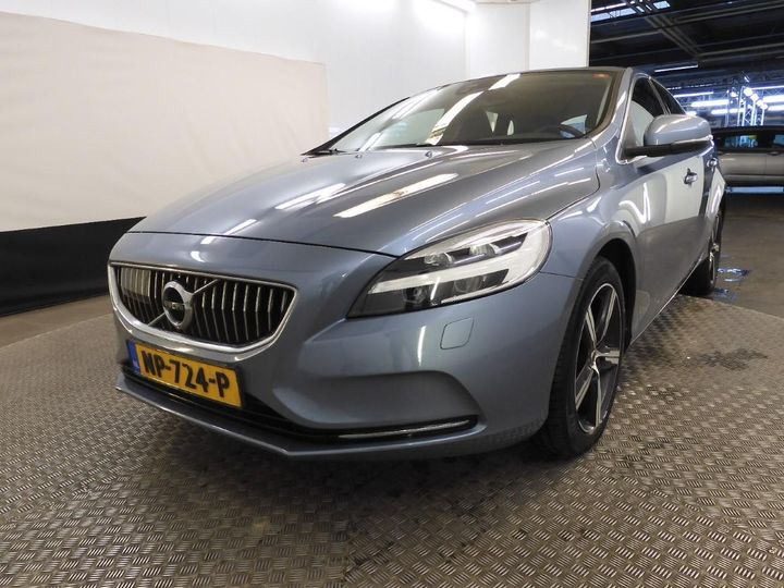 VOLVO V40 2017 yv1mv7481h2430350