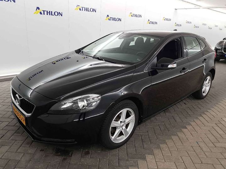 VOLVO V40 2017 yv1mv7481h2430715