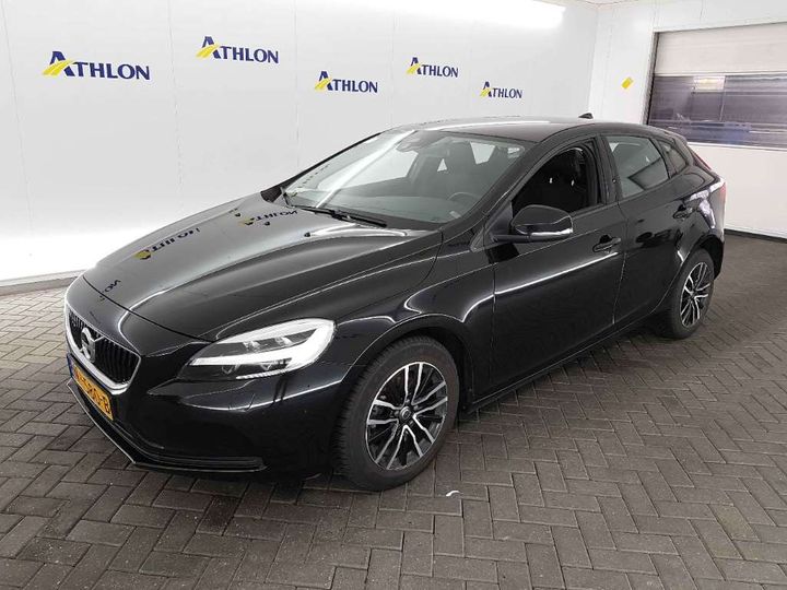 VOLVO V40 2017 yv1mv7481h2431716